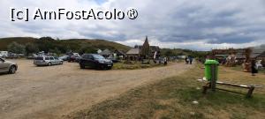 [P01] Buzău, Vulcanii Noroioși, Pâclele Mici, Parcarea cu „Festivalul Cătinei” și Restaurantul „La Hangar” » foto by mprofeanu
 - 
<span class="allrVoted glyphicon glyphicon-heart hidden" id="av1410352"></span>
<a class="m-l-10 hidden" id="sv1410352" onclick="voting_Foto_DelVot(,1410352,3566)" role="button">șterge vot <span class="glyphicon glyphicon-remove"></span></a>
<a id="v91410352" class=" c-red"  onclick="voting_Foto_SetVot(1410352)" role="button"><span class="glyphicon glyphicon-heart-empty"></span> <b>LIKE</b> = Votează poza</a> <img class="hidden"  id="f1410352W9" src="/imagini/loader.gif" border="0" /><span class="AjErrMes hidden" id="e1410352ErM"></span>