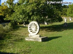[P41] Cateva exponate din Tabara de Sculptura de la Magura » foto by stellinna
 - 
<span class="allrVoted glyphicon glyphicon-heart hidden" id="av670752"></span>
<a class="m-l-10 hidden" id="sv670752" onclick="voting_Foto_DelVot(,670752,3566)" role="button">șterge vot <span class="glyphicon glyphicon-remove"></span></a>
<a id="v9670752" class=" c-red"  onclick="voting_Foto_SetVot(670752)" role="button"><span class="glyphicon glyphicon-heart-empty"></span> <b>LIKE</b> = Votează poza</a> <img class="hidden"  id="f670752W9" src="/imagini/loader.gif" border="0" /><span class="AjErrMes hidden" id="e670752ErM"></span>
