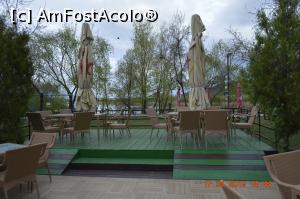 [P43] La terasă.  » foto by KSV
 - 
<span class="allrVoted glyphicon glyphicon-heart hidden" id="av1072318"></span>
<a class="m-l-10 hidden" id="sv1072318" onclick="voting_Foto_DelVot(,1072318,3566)" role="button">șterge vot <span class="glyphicon glyphicon-remove"></span></a>
<a id="v91072318" class=" c-red"  onclick="voting_Foto_SetVot(1072318)" role="button"><span class="glyphicon glyphicon-heart-empty"></span> <b>LIKE</b> = Votează poza</a> <img class="hidden"  id="f1072318W9" src="/imagini/loader.gif" border="0" /><span class="AjErrMes hidden" id="e1072318ErM"></span>