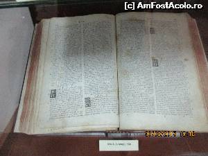 [P09] Biblie » foto by elviramvio
 - 
<span class="allrVoted glyphicon glyphicon-heart hidden" id="av661471"></span>
<a class="m-l-10 hidden" id="sv661471" onclick="voting_Foto_DelVot(,661471,3568)" role="button">șterge vot <span class="glyphicon glyphicon-remove"></span></a>
<a id="v9661471" class=" c-red"  onclick="voting_Foto_SetVot(661471)" role="button"><span class="glyphicon glyphicon-heart-empty"></span> <b>LIKE</b> = Votează poza</a> <img class="hidden"  id="f661471W9" src="/imagini/loader.gif" border="0" /><span class="AjErrMes hidden" id="e661471ErM"></span>