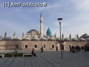[P37] Mausoleu Mevlana » foto by Mirinda
 - 
<span class="allrVoted glyphicon glyphicon-heart hidden" id="av1349967"></span>
<a class="m-l-10 hidden" id="sv1349967" onclick="voting_Foto_DelVot(,1349967,3573)" role="button">șterge vot <span class="glyphicon glyphicon-remove"></span></a>
<a id="v91349967" class=" c-red"  onclick="voting_Foto_SetVot(1349967)" role="button"><span class="glyphicon glyphicon-heart-empty"></span> <b>LIKE</b> = Votează poza</a> <img class="hidden"  id="f1349967W9" src="/imagini/loader.gif" border="0" /><span class="AjErrMes hidden" id="e1349967ErM"></span>