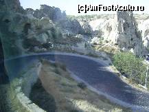 [P11] Cappadocia – Curbele stranse de la Göreme. Imagine proasta, dar sugestiva pentru automobilisti. » foto by iulianic
 - 
<span class="allrVoted glyphicon glyphicon-heart hidden" id="av273097"></span>
<a class="m-l-10 hidden" id="sv273097" onclick="voting_Foto_DelVot(,273097,3573)" role="button">șterge vot <span class="glyphicon glyphicon-remove"></span></a>
<a id="v9273097" class=" c-red"  onclick="voting_Foto_SetVot(273097)" role="button"><span class="glyphicon glyphicon-heart-empty"></span> <b>LIKE</b> = Votează poza</a> <img class="hidden"  id="f273097W9" src="/imagini/loader.gif" border="0" /><span class="AjErrMes hidden" id="e273097ErM"></span>