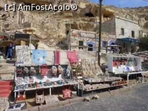 [P09] Cappadocia - Çavuşin, suveniruri ieftine.  » foto by iulianic
 - 
<span class="allrVoted glyphicon glyphicon-heart hidden" id="av1125065"></span>
<a class="m-l-10 hidden" id="sv1125065" onclick="voting_Foto_DelVot(,1125065,3573)" role="button">șterge vot <span class="glyphicon glyphicon-remove"></span></a>
<a id="v91125065" class=" c-red"  onclick="voting_Foto_SetVot(1125065)" role="button"><span class="glyphicon glyphicon-heart-empty"></span> <b>LIKE</b> = Votează poza</a> <img class="hidden"  id="f1125065W9" src="/imagini/loader.gif" border="0" /><span class="AjErrMes hidden" id="e1125065ErM"></span>
