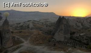 [P14] Răsare soarele peste Cappadocia.  » foto by Aurici
 - 
<span class="allrVoted glyphicon glyphicon-heart hidden" id="av1056502"></span>
<a class="m-l-10 hidden" id="sv1056502" onclick="voting_Foto_DelVot(,1056502,3573)" role="button">șterge vot <span class="glyphicon glyphicon-remove"></span></a>
<a id="v91056502" class=" c-red"  onclick="voting_Foto_SetVot(1056502)" role="button"><span class="glyphicon glyphicon-heart-empty"></span> <b>LIKE</b> = Votează poza</a> <img class="hidden"  id="f1056502W9" src="/imagini/loader.gif" border="0" /><span class="AjErrMes hidden" id="e1056502ErM"></span>
