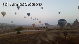 [P15] În balon, deasupra Cappadociei.  » foto by Aurici
 - 
<span class="allrVoted glyphicon glyphicon-heart hidden" id="av1056503"></span>
<a class="m-l-10 hidden" id="sv1056503" onclick="voting_Foto_DelVot(,1056503,3573)" role="button">șterge vot <span class="glyphicon glyphicon-remove"></span></a>
<a id="v91056503" class=" c-red"  onclick="voting_Foto_SetVot(1056503)" role="button"><span class="glyphicon glyphicon-heart-empty"></span> <b>LIKE</b> = Votează poza</a> <img class="hidden"  id="f1056503W9" src="/imagini/loader.gif" border="0" /><span class="AjErrMes hidden" id="e1056503ErM"></span>