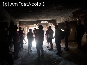 [P36] Într-o biserică veche, atenți la explicațiile lui Jay, ghidul nostru.  » foto by Aurici
 - 
<span class="allrVoted glyphicon glyphicon-heart hidden" id="av1056526"></span>
<a class="m-l-10 hidden" id="sv1056526" onclick="voting_Foto_DelVot(,1056526,3573)" role="button">șterge vot <span class="glyphicon glyphicon-remove"></span></a>
<a id="v91056526" class=" c-red"  onclick="voting_Foto_SetVot(1056526)" role="button"><span class="glyphicon glyphicon-heart-empty"></span> <b>LIKE</b> = Votează poza</a> <img class="hidden"  id="f1056526W9" src="/imagini/loader.gif" border="0" /><span class="AjErrMes hidden" id="e1056526ErM"></span>