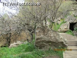 [P36] Valea Ihlara, spre una din biserici » foto by elviramvio
 - 
<span class="allrVoted glyphicon glyphicon-heart hidden" id="av960709"></span>
<a class="m-l-10 hidden" id="sv960709" onclick="voting_Foto_DelVot(,960709,3573)" role="button">șterge vot <span class="glyphicon glyphicon-remove"></span></a>
<a id="v9960709" class=" c-red"  onclick="voting_Foto_SetVot(960709)" role="button"><span class="glyphicon glyphicon-heart-empty"></span> <b>LIKE</b> = Votează poza</a> <img class="hidden"  id="f960709W9" src="/imagini/loader.gif" border="0" /><span class="AjErrMes hidden" id="e960709ErM"></span>