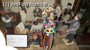 [P19] Din acelasi capitol-obiceiul impodobirii unui soi de copac al mirelui. Nu va pare cunoscut obiceiul???  » foto by chrisstina
 - 
<span class="allrVoted glyphicon glyphicon-heart hidden" id="av764242"></span>
<a class="m-l-10 hidden" id="sv764242" onclick="voting_Foto_DelVot(,764242,3573)" role="button">șterge vot <span class="glyphicon glyphicon-remove"></span></a>
<a id="v9764242" class=" c-red"  onclick="voting_Foto_SetVot(764242)" role="button"><span class="glyphicon glyphicon-heart-empty"></span> <b>LIKE</b> = Votează poza</a> <img class="hidden"  id="f764242W9" src="/imagini/loader.gif" border="0" /><span class="AjErrMes hidden" id="e764242ErM"></span>