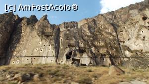 [P05] Peretii de svaiter ai canionului Soganli, cu miile de nise vopsite in alb pentru a atrage porumbeii » foto by chrisstina
 - 
<span class="allrVoted glyphicon glyphicon-heart hidden" id="av767485"></span>
<a class="m-l-10 hidden" id="sv767485" onclick="voting_Foto_DelVot(,767485,3573)" role="button">șterge vot <span class="glyphicon glyphicon-remove"></span></a>
<a id="v9767485" class=" c-red"  onclick="voting_Foto_SetVot(767485)" role="button"><span class="glyphicon glyphicon-heart-empty"></span> <b>LIKE</b> = Votează poza</a> <img class="hidden"  id="f767485W9" src="/imagini/loader.gif" border="0" /><span class="AjErrMes hidden" id="e767485ErM"></span>