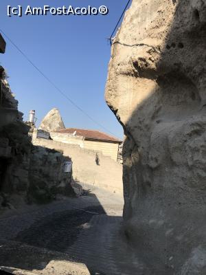 [P95] Stradă, Goreme » foto by krisstinna
 - 
<span class="allrVoted glyphicon glyphicon-heart hidden" id="av1126278"></span>
<a class="m-l-10 hidden" id="sv1126278" onclick="voting_Foto_DelVot(,1126278,3573)" role="button">șterge vot <span class="glyphicon glyphicon-remove"></span></a>
<a id="v91126278" class=" c-red"  onclick="voting_Foto_SetVot(1126278)" role="button"><span class="glyphicon glyphicon-heart-empty"></span> <b>LIKE</b> = Votează poza</a> <img class="hidden"  id="f1126278W9" src="/imagini/loader.gif" border="0" /><span class="AjErrMes hidden" id="e1126278ErM"></span>
