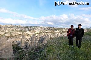 [P29] Am iesit din valea Gorkundere si mergem spre Sunset Point, deasupra orasului Goreme.  » foto by nickro
 - 
<span class="allrVoted glyphicon glyphicon-heart hidden" id="av509678"></span>
<a class="m-l-10 hidden" id="sv509678" onclick="voting_Foto_DelVot(,509678,3573)" role="button">șterge vot <span class="glyphicon glyphicon-remove"></span></a>
<a id="v9509678" class=" c-red"  onclick="voting_Foto_SetVot(509678)" role="button"><span class="glyphicon glyphicon-heart-empty"></span> <b>LIKE</b> = Votează poza</a> <img class="hidden"  id="f509678W9" src="/imagini/loader.gif" border="0" /><span class="AjErrMes hidden" id="e509678ErM"></span>