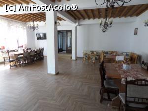[P02] Sala de mese. » foto by Safta Radu
 - 
<span class="allrVoted glyphicon glyphicon-heart hidden" id="av1188409"></span>
<a class="m-l-10 hidden" id="sv1188409" onclick="voting_Foto_DelVot(,1188409,3581)" role="button">șterge vot <span class="glyphicon glyphicon-remove"></span></a>
<a id="v91188409" class=" c-red"  onclick="voting_Foto_SetVot(1188409)" role="button"><span class="glyphicon glyphicon-heart-empty"></span> <b>LIKE</b> = Votează poza</a> <img class="hidden"  id="f1188409W9" src="/imagini/loader.gif" border="0" /><span class="AjErrMes hidden" id="e1188409ErM"></span>