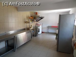[P09] Bucătăria pensiunii. » foto by Safta Radu
 - 
<span class="allrVoted glyphicon glyphicon-heart hidden" id="av1188416"></span>
<a class="m-l-10 hidden" id="sv1188416" onclick="voting_Foto_DelVot(,1188416,3581)" role="button">șterge vot <span class="glyphicon glyphicon-remove"></span></a>
<a id="v91188416" class=" c-red"  onclick="voting_Foto_SetVot(1188416)" role="button"><span class="glyphicon glyphicon-heart-empty"></span> <b>LIKE</b> = Votează poza</a> <img class="hidden"  id="f1188416W9" src="/imagini/loader.gif" border="0" /><span class="AjErrMes hidden" id="e1188416ErM"></span>