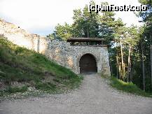 [P02] Cetatea Rasnov-zidurile de aparare » foto by luciaoradea
 - 
<span class="allrVoted glyphicon glyphicon-heart hidden" id="av171975"></span>
<a class="m-l-10 hidden" id="sv171975" onclick="voting_Foto_DelVot(,171975,3588)" role="button">șterge vot <span class="glyphicon glyphicon-remove"></span></a>
<a id="v9171975" class=" c-red"  onclick="voting_Foto_SetVot(171975)" role="button"><span class="glyphicon glyphicon-heart-empty"></span> <b>LIKE</b> = Votează poza</a> <img class="hidden"  id="f171975W9" src="/imagini/loader.gif" border="0" /><span class="AjErrMes hidden" id="e171975ErM"></span>