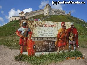 [P04] La Cetatea Râşnov - Informaţii despre Cumidava, aşezarea dacică.  » foto by iulianic
 - 
<span class="allrVoted glyphicon glyphicon-heart hidden" id="av540850"></span>
<a class="m-l-10 hidden" id="sv540850" onclick="voting_Foto_DelVot(,540850,3588)" role="button">șterge vot <span class="glyphicon glyphicon-remove"></span></a>
<a id="v9540850" class=" c-red"  onclick="voting_Foto_SetVot(540850)" role="button"><span class="glyphicon glyphicon-heart-empty"></span> <b>LIKE</b> = Votează poza</a> <img class="hidden"  id="f540850W9" src="/imagini/loader.gif" border="0" /><span class="AjErrMes hidden" id="e540850ErM"></span>