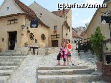 [P11] Strazi din vechiul Rasnov foarte foarte frumos » foto by Valentina69
 - 
<span class="allrVoted glyphicon glyphicon-heart hidden" id="av42201"></span>
<a class="m-l-10 hidden" id="sv42201" onclick="voting_Foto_DelVot(,42201,3588)" role="button">șterge vot <span class="glyphicon glyphicon-remove"></span></a>
<a id="v942201" class=" c-red"  onclick="voting_Foto_SetVot(42201)" role="button"><span class="glyphicon glyphicon-heart-empty"></span> <b>LIKE</b> = Votează poza</a> <img class="hidden"  id="f42201W9" src="/imagini/loader.gif" border="0" /><span class="AjErrMes hidden" id="e42201ErM"></span>