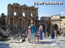 [P08] Biblioteca Celsus. In dreapta portile Mazeus si Mithriade de unde incepe Agora (piata). » foto by lucsim
 - 
<span class="allrVoted glyphicon glyphicon-heart hidden" id="av232551"></span>
<a class="m-l-10 hidden" id="sv232551" onclick="voting_Foto_DelVot(,232551,3592)" role="button">șterge vot <span class="glyphicon glyphicon-remove"></span></a>
<a id="v9232551" class=" c-red"  onclick="voting_Foto_SetVot(232551)" role="button"><span class="glyphicon glyphicon-heart-empty"></span> <b>LIKE</b> = Votează poza</a> <img class="hidden"  id="f232551W9" src="/imagini/loader.gif" border="0" /><span class="AjErrMes hidden" id="e232551ErM"></span>