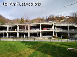 [P26] Băile Olănești; parcarea publică » foto by crismis
 - 
<span class="allrVoted glyphicon glyphicon-heart hidden" id="av1277811"></span>
<a class="m-l-10 hidden" id="sv1277811" onclick="voting_Foto_DelVot(,1277811,3601)" role="button">șterge vot <span class="glyphicon glyphicon-remove"></span></a>
<a id="v91277811" class=" c-red"  onclick="voting_Foto_SetVot(1277811)" role="button"><span class="glyphicon glyphicon-heart-empty"></span> <b>LIKE</b> = Votează poza</a> <img class="hidden"  id="f1277811W9" src="/imagini/loader.gif" border="0" /><span class="AjErrMes hidden" id="e1277811ErM"></span>