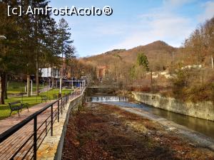 [P28] Băile Olănești; parcul și r&acirc;ul Olănești » foto by crismis
 - 
<span class="allrVoted glyphicon glyphicon-heart hidden" id="av1277813"></span>
<a class="m-l-10 hidden" id="sv1277813" onclick="voting_Foto_DelVot(,1277813,3601)" role="button">șterge vot <span class="glyphicon glyphicon-remove"></span></a>
<a id="v91277813" class=" c-red"  onclick="voting_Foto_SetVot(1277813)" role="button"><span class="glyphicon glyphicon-heart-empty"></span> <b>LIKE</b> = Votează poza</a> <img class="hidden"  id="f1277813W9" src="/imagini/loader.gif" border="0" /><span class="AjErrMes hidden" id="e1277813ErM"></span>