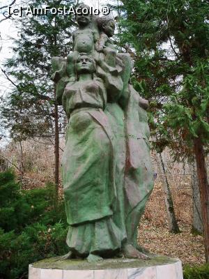 [P53] Băile Govora; &icirc;n parc » foto by crismis
 - 
<span class="allrVoted glyphicon glyphicon-heart hidden" id="av1277838"></span>
<a class="m-l-10 hidden" id="sv1277838" onclick="voting_Foto_DelVot(,1277838,3601)" role="button">șterge vot <span class="glyphicon glyphicon-remove"></span></a>
<a id="v91277838" class=" c-red"  onclick="voting_Foto_SetVot(1277838)" role="button"><span class="glyphicon glyphicon-heart-empty"></span> <b>LIKE</b> = Votează poza</a> <img class="hidden"  id="f1277838W9" src="/imagini/loader.gif" border="0" /><span class="AjErrMes hidden" id="e1277838ErM"></span>