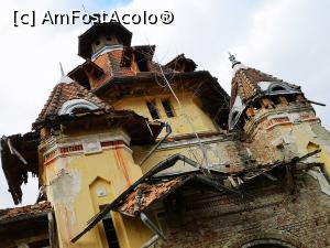 [P56] Băile Govora; vechiul pavilion balnear » foto by crismis
 - 
<span class="allrVoted glyphicon glyphicon-heart hidden" id="av1277841"></span>
<a class="m-l-10 hidden" id="sv1277841" onclick="voting_Foto_DelVot(,1277841,3601)" role="button">șterge vot <span class="glyphicon glyphicon-remove"></span></a>
<a id="v91277841" class=" c-red"  onclick="voting_Foto_SetVot(1277841)" role="button"><span class="glyphicon glyphicon-heart-empty"></span> <b>LIKE</b> = Votează poza</a> <img class="hidden"  id="f1277841W9" src="/imagini/loader.gif" border="0" /><span class="AjErrMes hidden" id="e1277841ErM"></span>