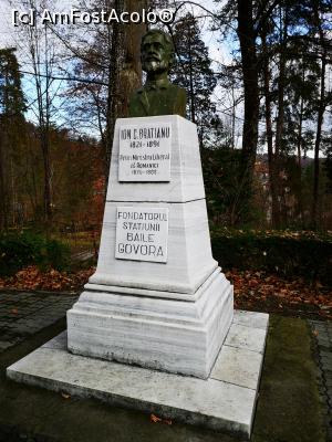 [P57] Băile Govora; &icirc;n parc » foto by crismis
 - 
<span class="allrVoted glyphicon glyphicon-heart hidden" id="av1277842"></span>
<a class="m-l-10 hidden" id="sv1277842" onclick="voting_Foto_DelVot(,1277842,3601)" role="button">șterge vot <span class="glyphicon glyphicon-remove"></span></a>
<a id="v91277842" class=" c-red"  onclick="voting_Foto_SetVot(1277842)" role="button"><span class="glyphicon glyphicon-heart-empty"></span> <b>LIKE</b> = Votează poza</a> <img class="hidden"  id="f1277842W9" src="/imagini/loader.gif" border="0" /><span class="AjErrMes hidden" id="e1277842ErM"></span>