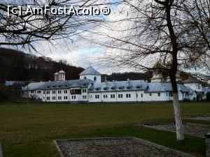 [P70] M&acirc;năstirea Dintr-un Lemn » foto by crismis
 - 
<span class="allrVoted glyphicon glyphicon-heart hidden" id="av1277855"></span>
<a class="m-l-10 hidden" id="sv1277855" onclick="voting_Foto_DelVot(,1277855,3601)" role="button">șterge vot <span class="glyphicon glyphicon-remove"></span></a>
<a id="v91277855" class=" c-red"  onclick="voting_Foto_SetVot(1277855)" role="button"><span class="glyphicon glyphicon-heart-empty"></span> <b>LIKE</b> = Votează poza</a> <img class="hidden"  id="f1277855W9" src="/imagini/loader.gif" border="0" /><span class="AjErrMes hidden" id="e1277855ErM"></span>