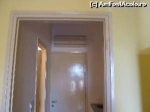 [P20] Apart-hotel Firefly- aerul conditionat deasupra usii de la intrare » foto by luciaoradea
 - 
<span class="allrVoted glyphicon glyphicon-heart hidden" id="av537505"></span>
<a class="m-l-10 hidden" id="sv537505" onclick="voting_Foto_DelVot(,537505,3604)" role="button">șterge vot <span class="glyphicon glyphicon-remove"></span></a>
<a id="v9537505" class=" c-red"  onclick="voting_Foto_SetVot(537505)" role="button"><span class="glyphicon glyphicon-heart-empty"></span> <b>LIKE</b> = Votează poza</a> <img class="hidden"  id="f537505W9" src="/imagini/loader.gif" border="0" /><span class="AjErrMes hidden" id="e537505ErM"></span>