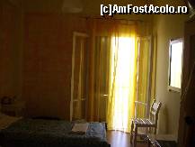 [P01] Camera 8, Apart-Hotel Fire Fly, Moraitika, Corfu » foto by ancamariagadea*
 - 
<span class="allrVoted glyphicon glyphicon-heart hidden" id="av161943"></span>
<a class="m-l-10 hidden" id="sv161943" onclick="voting_Foto_DelVot(,161943,3604)" role="button">șterge vot <span class="glyphicon glyphicon-remove"></span></a>
<a id="v9161943" class=" c-red"  onclick="voting_Foto_SetVot(161943)" role="button"><span class="glyphicon glyphicon-heart-empty"></span> <b>LIKE</b> = Votează poza</a> <img class="hidden"  id="f161943W9" src="/imagini/loader.gif" border="0" /><span class="AjErrMes hidden" id="e161943ErM"></span>