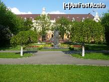 [P17] Primaria, vazuta din Parcul Central (Titulescu) » foto by Claudiu U.
 - 
<span class="allrVoted glyphicon glyphicon-heart hidden" id="av285234"></span>
<a class="m-l-10 hidden" id="sv285234" onclick="voting_Foto_DelVot(,285234,3615)" role="button">șterge vot <span class="glyphicon glyphicon-remove"></span></a>
<a id="v9285234" class=" c-red"  onclick="voting_Foto_SetVot(285234)" role="button"><span class="glyphicon glyphicon-heart-empty"></span> <b>LIKE</b> = Votează poza</a> <img class="hidden"  id="f285234W9" src="/imagini/loader.gif" border="0" /><span class="AjErrMes hidden" id="e285234ErM"></span>