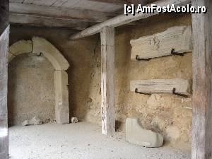 [P04] Exponate din curtea interioară - Bastionul Ţesătorilor » foto by doda
 - 
<span class="allrVoted glyphicon glyphicon-heart hidden" id="av357255"></span>
<a class="m-l-10 hidden" id="sv357255" onclick="voting_Foto_DelVot(,357255,3615)" role="button">șterge vot <span class="glyphicon glyphicon-remove"></span></a>
<a id="v9357255" class=" c-red"  onclick="voting_Foto_SetVot(357255)" role="button"><span class="glyphicon glyphicon-heart-empty"></span> <b>LIKE</b> = Votează poza</a> <img class="hidden"  id="f357255W9" src="/imagini/loader.gif" border="0" /><span class="AjErrMes hidden" id="e357255ErM"></span>
