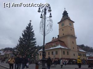 [P43] Piața Sfatului, Brașov » foto by Mioritik
 - 
<span class="allrVoted glyphicon glyphicon-heart hidden" id="av1272629"></span>
<a class="m-l-10 hidden" id="sv1272629" onclick="voting_Foto_DelVot(,1272629,3615)" role="button">șterge vot <span class="glyphicon glyphicon-remove"></span></a>
<a id="v91272629" class=" c-red"  onclick="voting_Foto_SetVot(1272629)" role="button"><span class="glyphicon glyphicon-heart-empty"></span> <b>LIKE</b> = Votează poza</a> <img class="hidden"  id="f1272629W9" src="/imagini/loader.gif" border="0" /><span class="AjErrMes hidden" id="e1272629ErM"></span>