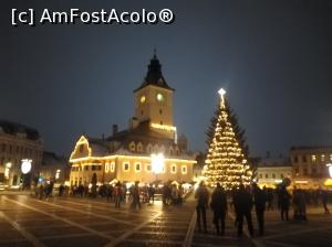 [P12] Brașov, de Crăciun, Piața Sfatului » foto by Mioritik
 - 
<span class="allrVoted glyphicon glyphicon-heart hidden" id="av1296424"></span>
<a class="m-l-10 hidden" id="sv1296424" onclick="voting_Foto_DelVot(,1296424,3615)" role="button">șterge vot <span class="glyphicon glyphicon-remove"></span></a>
<a id="v91296424" class=" c-red"  onclick="voting_Foto_SetVot(1296424)" role="button"><span class="glyphicon glyphicon-heart-empty"></span> <b>LIKE</b> = Votează poza</a> <img class="hidden"  id="f1296424W9" src="/imagini/loader.gif" border="0" /><span class="AjErrMes hidden" id="e1296424ErM"></span>