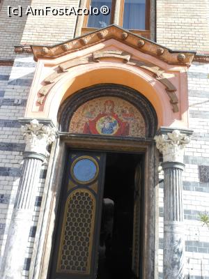 [P39] Brașov - În Piața Sfatului, Librăria Arhidiecezana. » foto by iulianic
 - 
<span class="allrVoted glyphicon glyphicon-heart hidden" id="av1341205"></span>
<a class="m-l-10 hidden" id="sv1341205" onclick="voting_Foto_DelVot(,1341205,3615)" role="button">șterge vot <span class="glyphicon glyphicon-remove"></span></a>
<a id="v91341205" class=" c-red"  onclick="voting_Foto_SetVot(1341205)" role="button"><span class="glyphicon glyphicon-heart-empty"></span> <b>LIKE</b> = Votează poza</a> <img class="hidden"  id="f1341205W9" src="/imagini/loader.gif" border="0" /><span class="AjErrMes hidden" id="e1341205ErM"></span>