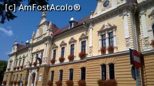 [P11] Fostul Palat al Finanțelor, acum Primăria.  » foto by maryka
 - 
<span class="allrVoted glyphicon glyphicon-heart hidden" id="av773615"></span>
<a class="m-l-10 hidden" id="sv773615" onclick="voting_Foto_DelVot(,773615,3615)" role="button">șterge vot <span class="glyphicon glyphicon-remove"></span></a>
<a id="v9773615" class=" c-red"  onclick="voting_Foto_SetVot(773615)" role="button"><span class="glyphicon glyphicon-heart-empty"></span> <b>LIKE</b> = Votează poza</a> <img class="hidden"  id="f773615W9" src="/imagini/loader.gif" border="0" /><span class="AjErrMes hidden" id="e773615ErM"></span>