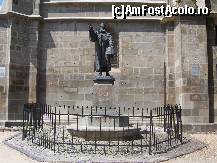 [P12] Curtea Bisericii Negre- statuia lui Johannes Honterus. » foto by maryka
 - 
<span class="allrVoted glyphicon glyphicon-heart hidden" id="av303630"></span>
<a class="m-l-10 hidden" id="sv303630" onclick="voting_Foto_DelVot(,303630,3615)" role="button">șterge vot <span class="glyphicon glyphicon-remove"></span></a>
<a id="v9303630" class=" c-red"  onclick="voting_Foto_SetVot(303630)" role="button"><span class="glyphicon glyphicon-heart-empty"></span> <b>LIKE</b> = Votează poza</a> <img class="hidden"  id="f303630W9" src="/imagini/loader.gif" border="0" /><span class="AjErrMes hidden" id="e303630ErM"></span>