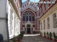 [P15] Sinagoga din Brasov. » foto by maryka
 - 
<span class="allrVoted glyphicon glyphicon-heart hidden" id="av303634"></span>
<a class="m-l-10 hidden" id="sv303634" onclick="voting_Foto_DelVot(,303634,3615)" role="button">șterge vot <span class="glyphicon glyphicon-remove"></span></a>
<a id="v9303634" class=" c-red"  onclick="voting_Foto_SetVot(303634)" role="button"><span class="glyphicon glyphicon-heart-empty"></span> <b>LIKE</b> = Votează poza</a> <img class="hidden"  id="f303634W9" src="/imagini/loader.gif" border="0" /><span class="AjErrMes hidden" id="e303634ErM"></span>