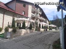 [P05] hoteluri noi, pe traseul care duce la drumul vechi » foto by grecudoina
 - 
<span class="allrVoted glyphicon glyphicon-heart hidden" id="av364908"></span>
<a class="m-l-10 hidden" id="sv364908" onclick="voting_Foto_DelVot(,364908,3615)" role="button">șterge vot <span class="glyphicon glyphicon-remove"></span></a>
<a id="v9364908" class=" c-red"  onclick="voting_Foto_SetVot(364908)" role="button"><span class="glyphicon glyphicon-heart-empty"></span> <b>LIKE</b> = Votează poza</a> <img class="hidden"  id="f364908W9" src="/imagini/loader.gif" border="0" /><span class="AjErrMes hidden" id="e364908ErM"></span>