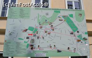 [P36] Panou informativ pentru turiști. Linia roșie este traseul recomandat. Liniile cele urâte roz este traseul meu, după cum se vede am făcut aproximativ 70 % din traseul recomandat » foto by AZE
 - 
<span class="allrVoted glyphicon glyphicon-heart hidden" id="av1106489"></span>
<a class="m-l-10 hidden" id="sv1106489" onclick="voting_Foto_DelVot(,1106489,3615)" role="button">șterge vot <span class="glyphicon glyphicon-remove"></span></a>
<a id="v91106489" class=" c-red"  onclick="voting_Foto_SetVot(1106489)" role="button"><span class="glyphicon glyphicon-heart-empty"></span> <b>LIKE</b> = Votează poza</a> <img class="hidden"  id="f1106489W9" src="/imagini/loader.gif" border="0" /><span class="AjErrMes hidden" id="e1106489ErM"></span>