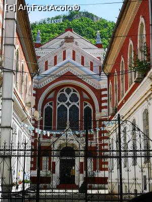 [P15] Sinagoga Brașov » foto by crismis
 - 
<span class="allrVoted glyphicon glyphicon-heart hidden" id="av1298737"></span>
<a class="m-l-10 hidden" id="sv1298737" onclick="voting_Foto_DelVot(,1298737,3615)" role="button">șterge vot <span class="glyphicon glyphicon-remove"></span></a>
<a id="v91298737" class=" c-red"  onclick="voting_Foto_SetVot(1298737)" role="button"><span class="glyphicon glyphicon-heart-empty"></span> <b>LIKE</b> = Votează poza</a> <img class="hidden"  id="f1298737W9" src="/imagini/loader.gif" border="0" /><span class="AjErrMes hidden" id="e1298737ErM"></span>
