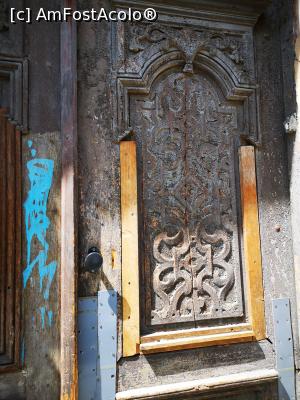 [P16] Fragment de poartă veche » foto by crismis
 - 
<span class="allrVoted glyphicon glyphicon-heart hidden" id="av1298738"></span>
<a class="m-l-10 hidden" id="sv1298738" onclick="voting_Foto_DelVot(,1298738,3615)" role="button">șterge vot <span class="glyphicon glyphicon-remove"></span></a>
<a id="v91298738" class=" c-red"  onclick="voting_Foto_SetVot(1298738)" role="button"><span class="glyphicon glyphicon-heart-empty"></span> <b>LIKE</b> = Votează poza</a> <img class="hidden"  id="f1298738W9" src="/imagini/loader.gif" border="0" /><span class="AjErrMes hidden" id="e1298738ErM"></span>