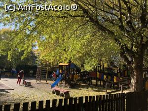 [P92] Brasov-la plimbare prin parc si un loc de joaca pentru copii » foto by mishu
 - 
<span class="allrVoted glyphicon glyphicon-heart hidden" id="av1281807"></span>
<a class="m-l-10 hidden" id="sv1281807" onclick="voting_Foto_DelVot(,1281807,3615)" role="button">șterge vot <span class="glyphicon glyphicon-remove"></span></a>
<a id="v91281807" class=" c-red"  onclick="voting_Foto_SetVot(1281807)" role="button"><span class="glyphicon glyphicon-heart-empty"></span> <b>LIKE</b> = Votează poza</a> <img class="hidden"  id="f1281807W9" src="/imagini/loader.gif" border="0" /><span class="AjErrMes hidden" id="e1281807ErM"></span>