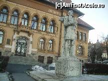 [P06] Biblioteca Judeteana din Brasov si statuia lui George Baritiu » foto by krondia*
 - 
<span class="allrVoted glyphicon glyphicon-heart hidden" id="av300284"></span>
<a class="m-l-10 hidden" id="sv300284" onclick="voting_Foto_DelVot(,300284,3615)" role="button">șterge vot <span class="glyphicon glyphicon-remove"></span></a>
<a id="v9300284" class=" c-red"  onclick="voting_Foto_SetVot(300284)" role="button"><span class="glyphicon glyphicon-heart-empty"></span> <b>LIKE</b> = Votează poza</a> <img class="hidden"  id="f300284W9" src="/imagini/loader.gif" border="0" /><span class="AjErrMes hidden" id="e300284ErM"></span>
