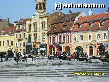 [P50] Brasov-Piata Sfatului-un loc superb » foto by adryana
 - 
<span class="allrVoted glyphicon glyphicon-heart hidden" id="av305861"></span>
<a class="m-l-10 hidden" id="sv305861" onclick="voting_Foto_DelVot(,305861,3615)" role="button">șterge vot <span class="glyphicon glyphicon-remove"></span></a>
<a id="v9305861" class=" c-red"  onclick="voting_Foto_SetVot(305861)" role="button"><span class="glyphicon glyphicon-heart-empty"></span> <b>LIKE</b> = Votează poza</a> <img class="hidden"  id="f305861W9" src="/imagini/loader.gif" border="0" /><span class="AjErrMes hidden" id="e305861ErM"></span>