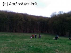 [P12] Cartierul se afla langa o padure plina de ursi gunoieri » foto by dorgo
 - 
<span class="allrVoted glyphicon glyphicon-heart hidden" id="av734309"></span>
<a class="m-l-10 hidden" id="sv734309" onclick="voting_Foto_DelVot(,734309,3615)" role="button">șterge vot <span class="glyphicon glyphicon-remove"></span></a>
<a id="v9734309" class=" c-red"  onclick="voting_Foto_SetVot(734309)" role="button"><span class="glyphicon glyphicon-heart-empty"></span> <b>LIKE</b> = Votează poza</a> <img class="hidden"  id="f734309W9" src="/imagini/loader.gif" border="0" /><span class="AjErrMes hidden" id="e734309ErM"></span>