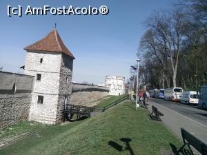[P07] Bastioane banci si multe autocare » foto by dorgo
 - 
<span class="allrVoted glyphicon glyphicon-heart hidden" id="av734304"></span>
<a class="m-l-10 hidden" id="sv734304" onclick="voting_Foto_DelVot(,734304,3615)" role="button">șterge vot <span class="glyphicon glyphicon-remove"></span></a>
<a id="v9734304" class=" c-red"  onclick="voting_Foto_SetVot(734304)" role="button"><span class="glyphicon glyphicon-heart-empty"></span> <b>LIKE</b> = Votează poza</a> <img class="hidden"  id="f734304W9" src="/imagini/loader.gif" border="0" /><span class="AjErrMes hidden" id="e734304ErM"></span>
