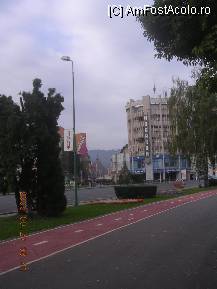 [P28] Pista de biciclisti de langa Parcul Central » foto by abbilbal*
 - 
<span class="allrVoted glyphicon glyphicon-heart hidden" id="av84070"></span>
<a class="m-l-10 hidden" id="sv84070" onclick="voting_Foto_DelVot(,84070,3615)" role="button">șterge vot <span class="glyphicon glyphicon-remove"></span></a>
<a id="v984070" class=" c-red"  onclick="voting_Foto_SetVot(84070)" role="button"><span class="glyphicon glyphicon-heart-empty"></span> <b>LIKE</b> = Votează poza</a> <img class="hidden"  id="f84070W9" src="/imagini/loader.gif" border="0" /><span class="AjErrMes hidden" id="e84070ErM"></span>