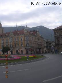 [P57] Sensul giratoriu din Livada Postei, in dreapta se zareste strada Muresenilor » foto by abbilbal*
 - 
<span class="allrVoted glyphicon glyphicon-heart hidden" id="av84099"></span>
<a class="m-l-10 hidden" id="sv84099" onclick="voting_Foto_DelVot(,84099,3615)" role="button">șterge vot <span class="glyphicon glyphicon-remove"></span></a>
<a id="v984099" class=" c-red"  onclick="voting_Foto_SetVot(84099)" role="button"><span class="glyphicon glyphicon-heart-empty"></span> <b>LIKE</b> = Votează poza</a> <img class="hidden"  id="f84099W9" src="/imagini/loader.gif" border="0" /><span class="AjErrMes hidden" id="e84099ErM"></span>