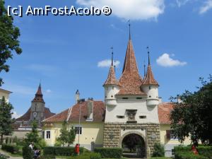 [P09] Poarta Ecaterina (în stânga Biserica Neagră) - Brașov.  » foto by tata123 🔱
 - 
<span class="allrVoted glyphicon glyphicon-heart hidden" id="av750935"></span>
<a class="m-l-10 hidden" id="sv750935" onclick="voting_Foto_DelVot(,750935,3615)" role="button">șterge vot <span class="glyphicon glyphicon-remove"></span></a>
<a id="v9750935" class=" c-red"  onclick="voting_Foto_SetVot(750935)" role="button"><span class="glyphicon glyphicon-heart-empty"></span> <b>LIKE</b> = Votează poza</a> <img class="hidden"  id="f750935W9" src="/imagini/loader.gif" border="0" /><span class="AjErrMes hidden" id="e750935ErM"></span>