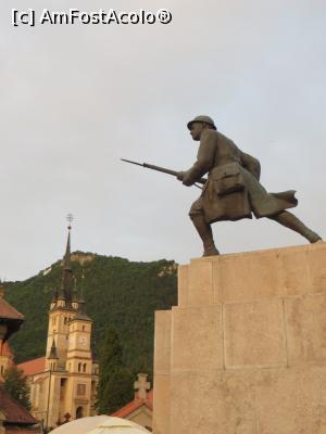 [P15] Statuia Eroului Necunoscut și Biserica „Sf. Nicolae” - Piața Unirii, Brașov.  » foto by tata123 🔱
 - 
<span class="allrVoted glyphicon glyphicon-heart hidden" id="av928610"></span>
<a class="m-l-10 hidden" id="sv928610" onclick="voting_Foto_DelVot(,928610,3615)" role="button">șterge vot <span class="glyphicon glyphicon-remove"></span></a>
<a id="v9928610" class=" c-red"  onclick="voting_Foto_SetVot(928610)" role="button"><span class="glyphicon glyphicon-heart-empty"></span> <b>LIKE</b> = Votează poza</a> <img class="hidden"  id="f928610W9" src="/imagini/loader.gif" border="0" /><span class="AjErrMes hidden" id="e928610ErM"></span>